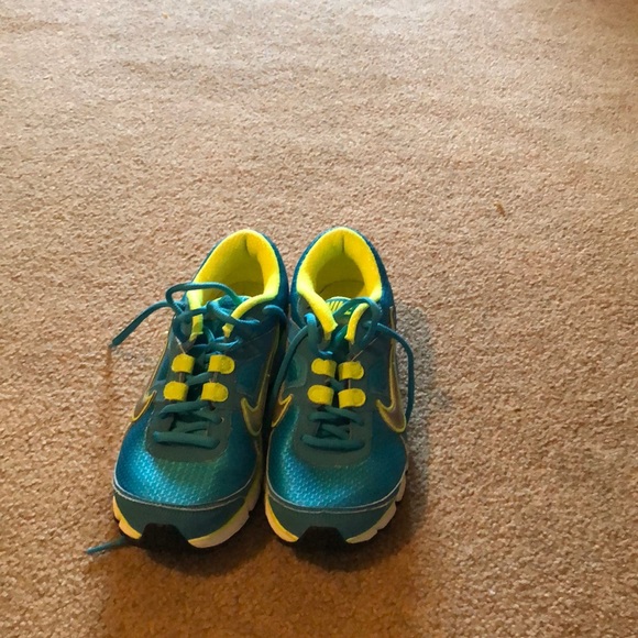 Nike Shoes - Nike sneakers!